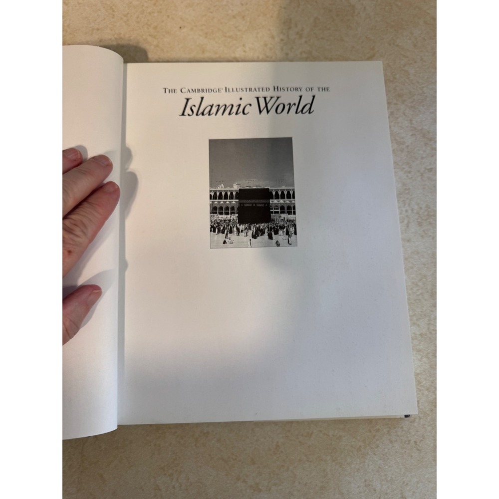 Cambridge Illustrated History Islamic World Francis Robinson 1996 HC 0521435102 - Picture 2 of 10
